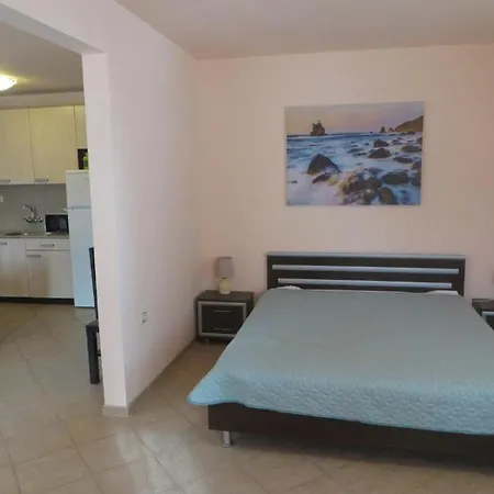 Apartment Pomorie شقة بوموري