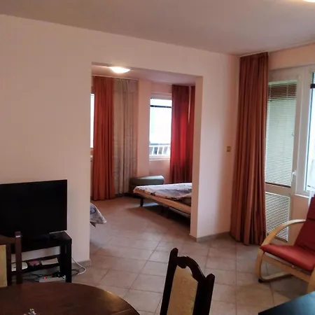 Apartment Pomorie شقة *